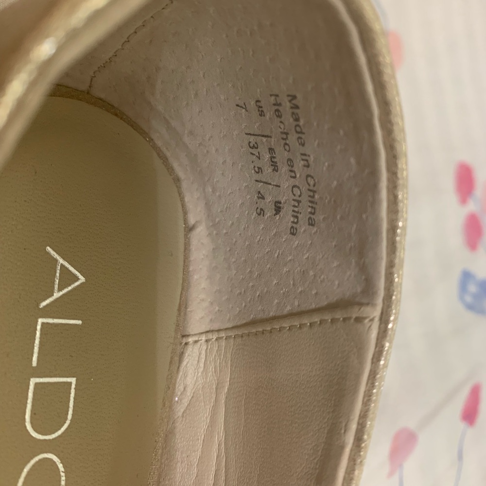 Champagne blingy Aldo flats - Picture 2 of 4